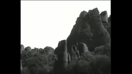 Българският сериал На всеки километър - Първи филм (1969), 3 серия - Пеещият часовник [част 8]