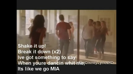 Раздвижи се Хипер Яката Песен на Selena Gomez - Shake It Up