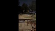 Нападения, сблъсъци, ранени полицаи и журналисти в изборния ден в Сърбия