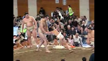 Kotooshu Срещу Дете