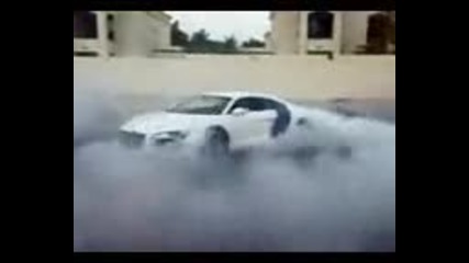 Audi R8 Drifting