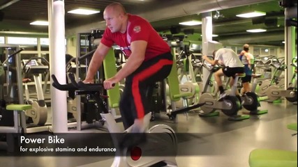 Фёдор Емельяненко - Power Plate тренировка