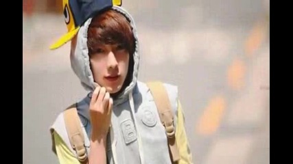 . Korean Fashion 2012 .
