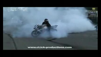 motorcycle stunts 