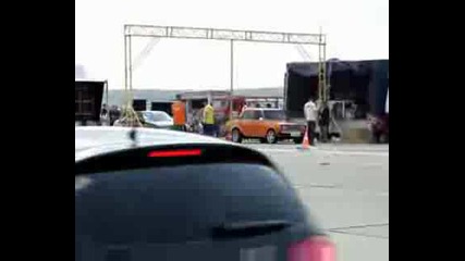 Lada Mv6 Vs. Nissan Skyline Drag Race