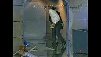 Stupid Politician - falls From 15 Feet - needs To Be S 