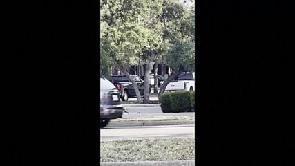 Стрелба пред търговски център в Тексас, има жертви (ВИДЕО)