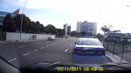 Singapore, Ridiculous behavior of a Comfort Taxi driver