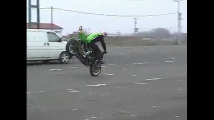 Kawasaki Z1000 Stunt Riding!!! 1