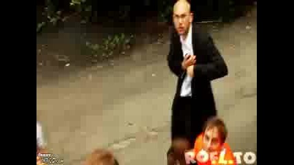 Ето как играят възрастните... Супер реклама