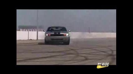 Burnout: Dodge Challenger R/T