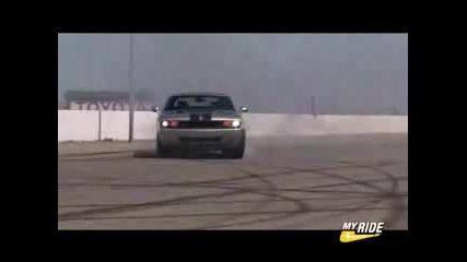 Burnout: Dodge Challenger R/T