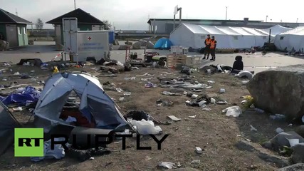Австрия: Бежанци напускат Никелсдорф с автобус на път за Виена