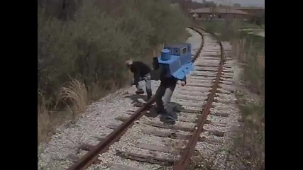 Влак пребива пияница 