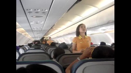 Еи такива трябва да са стюардесите : ) 