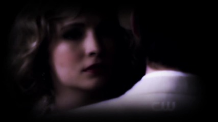 Klaus and Caroline love - kiss me