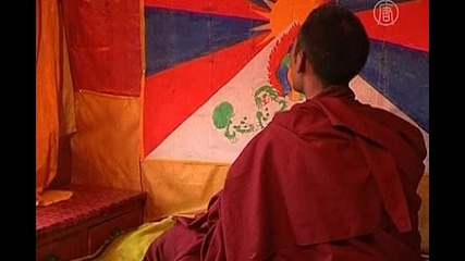 Тибетци празнуват срещата на Обама с Далай Лама 