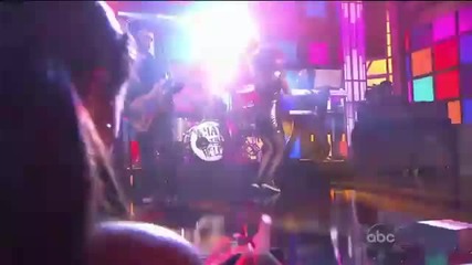 Avril Lavigne - What The Hell Live on Dick Clarks New Years Rockin Eve lyrics 