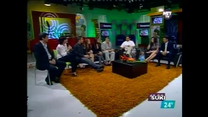 Dulce Maria en entrevista vivan los Ninos 1 - 2 