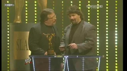 Wwe.raw.12.12.11 Slammy Awards Ход На годината