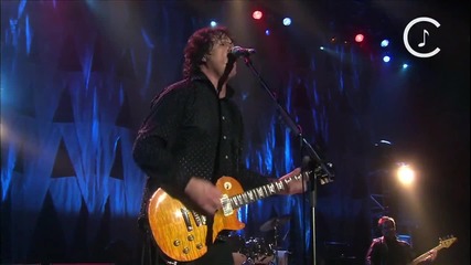 Gary Moore - The Boys Are Back In Town (live) 