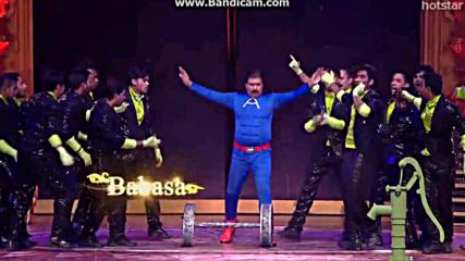 Арун танцува в Star Parivaar Awards 2016