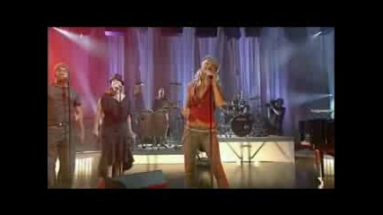 Christina Aguilera - Impossible (Live)