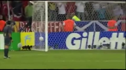 World Cup 2010 - Wavin Flag 