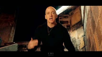 New 2013 - 2pac - "runnin' From My Enemies" (feat.eminem)