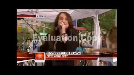 miley cyrus live