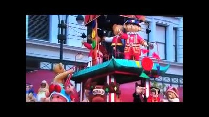 Zendaya Coleman ` s Performance At Macy ` s Thanks- Giving Parade !