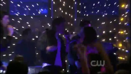 {sun} 3oh!3 (feat. Ashley Tisdale) - My First Kiss [from Hellcats]