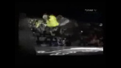 The Coolest Breakdancing In The World