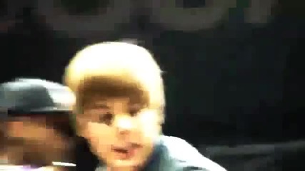 Justin Drew Bieber {{look at me now.}}