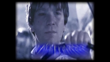 Зад сините очи на Юън Макгрегър!!!