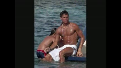 Cristiano Ronaldo на плажа - снимки
