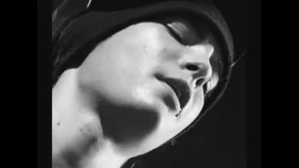 Tom Kaulitz - broken