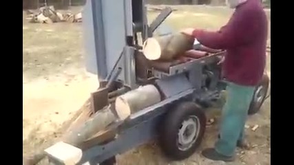 Машина за дърва