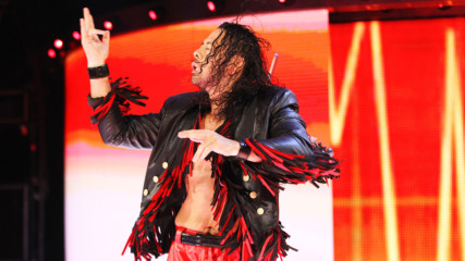 Shinsuke Nakamura's entrance wows the WWE Universe: SummerSlam 2017 (WWE Network Exclusive)