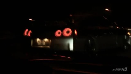 Street Race Ferrari F430 vs Two Nissan Gtr R35 vs Porsche 911 