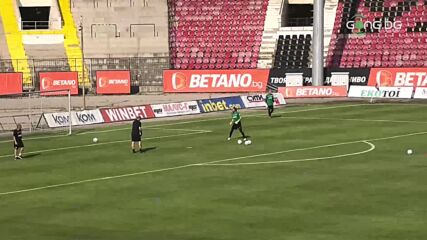 Локомотив София и Ботев Враца вече загряват в "Надежда"