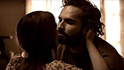 Hilda y Albeiro - Sin Senos Si Hay Paraiso Besso