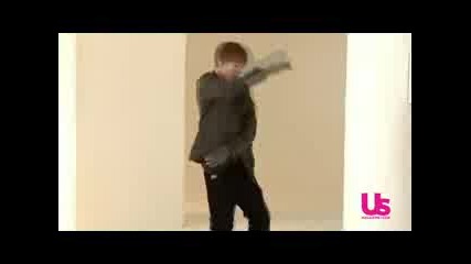Go Behind the Scenes With Justin Bieber!