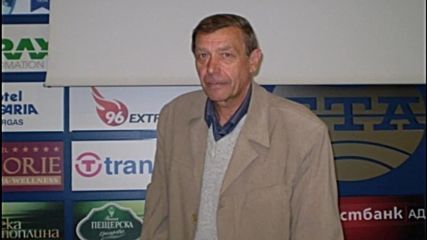 Васил Микулаш