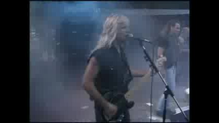 Primal Fear - Running In The Dust