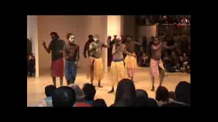 Chooky Dancers Zorba the Greek at the Art Gallery of Nsw.avi