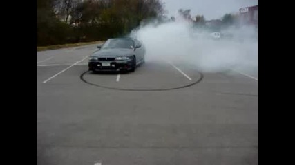 Nissan Skyline Пали Гуми