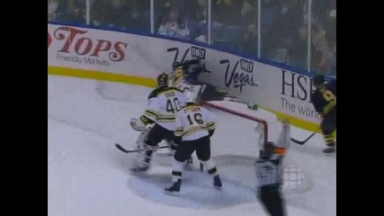 Nhl 2010 Playoffs - Johnny Boychuk Slashes Thomas Vanek On The Knee 