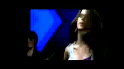 Selena Gomez & The Scene Falling Down Official Music Video