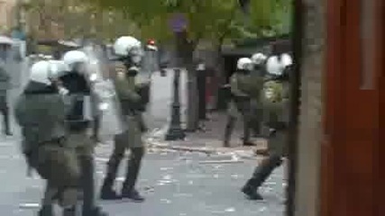 Нови бунтове в Гърция 06.12.2009г 